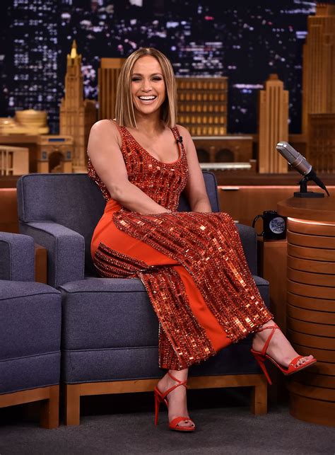 Jennifer Lopez's Feet << wikiFeet .